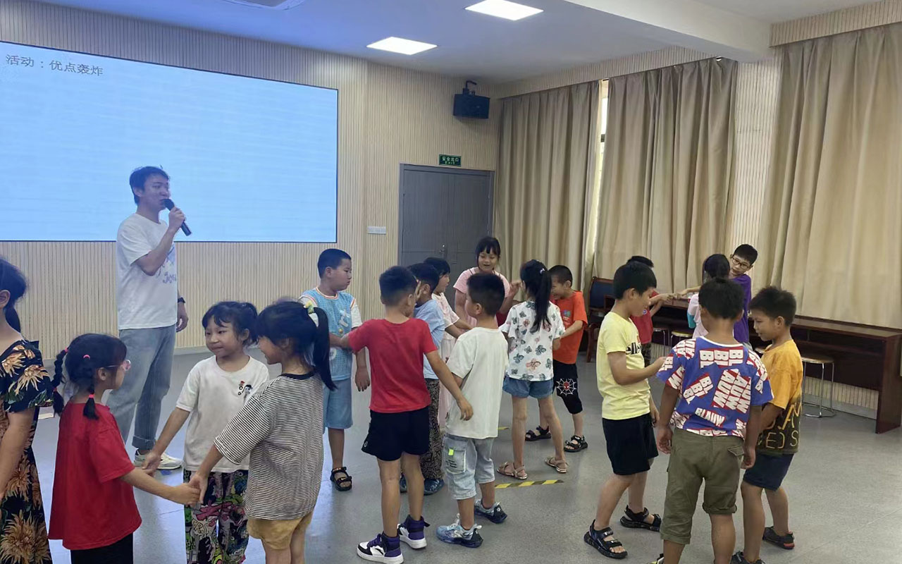 奉新龙观乡中心学校